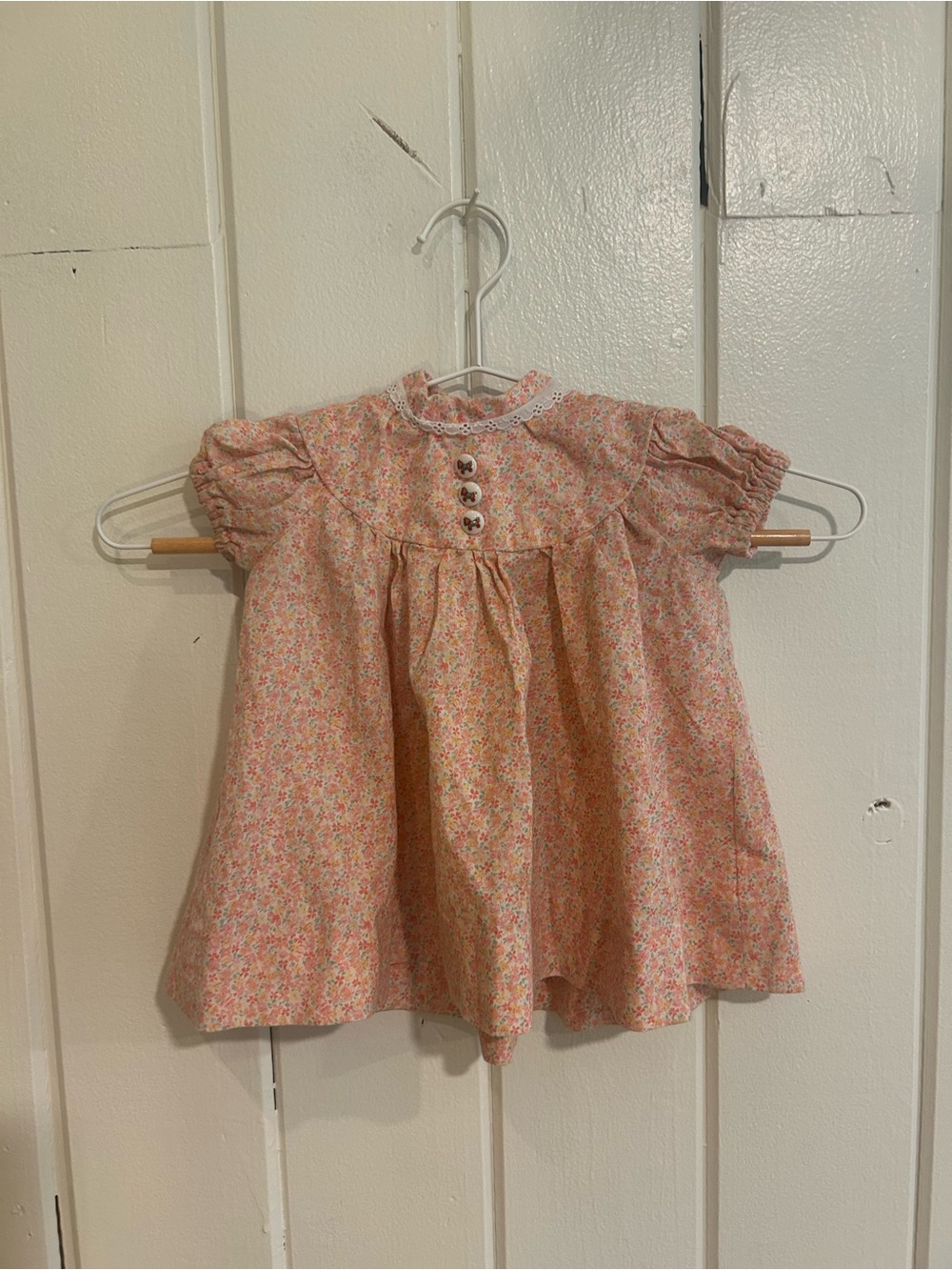 Vintage Hand Made Pink Floral Smocked Short Sleeve baby dress with‎ Lace Trim